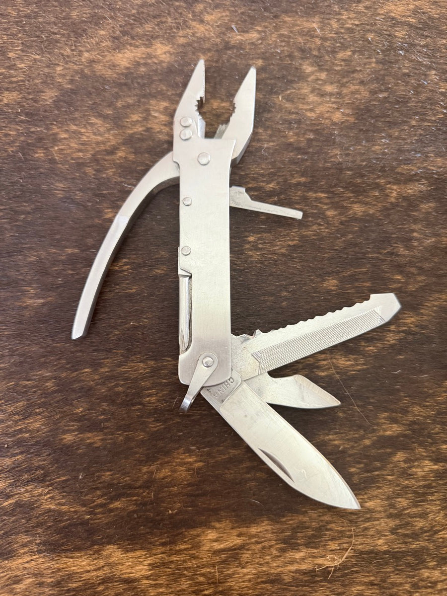 14-Function Multi-Tool with Pliers and Sheath       AC1113