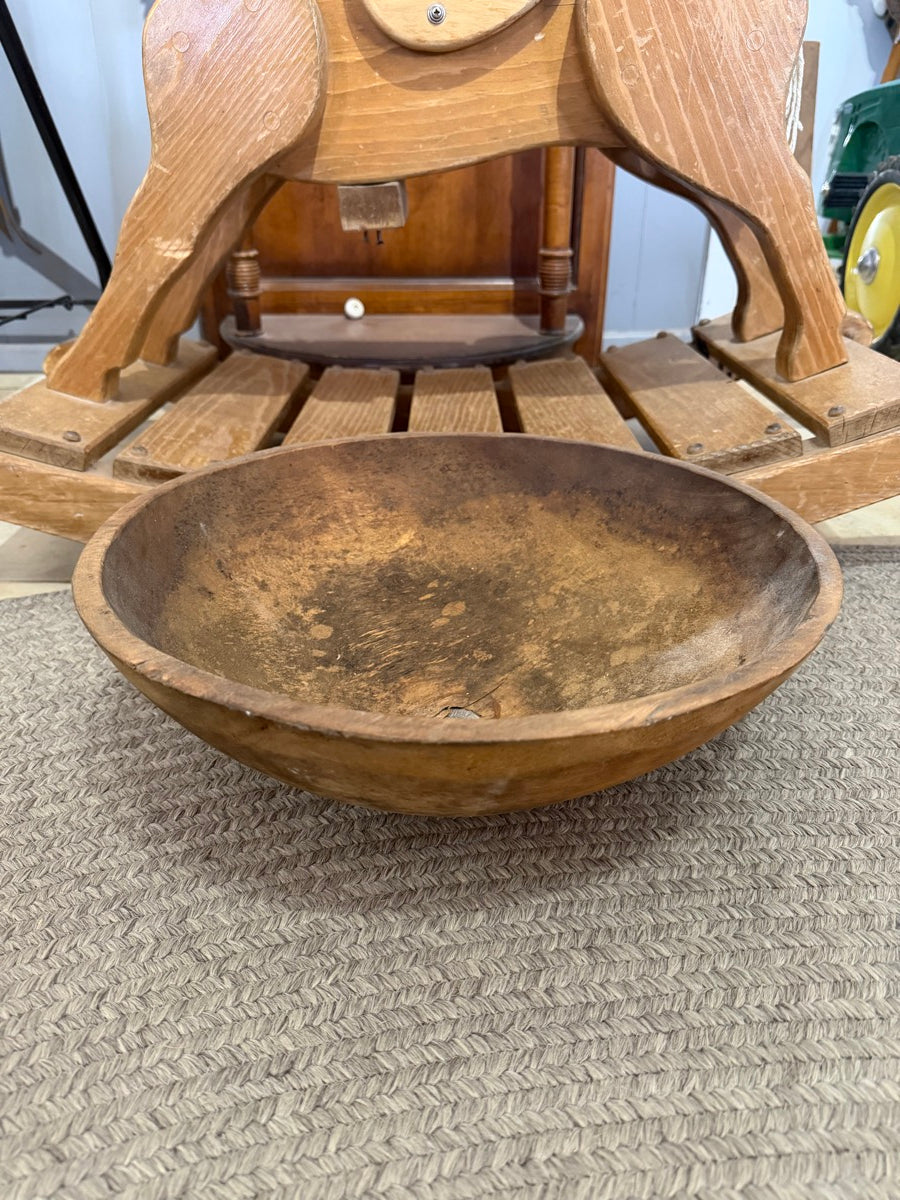 Vintage 15 Inch Carved Wooden Bowl      HD1124