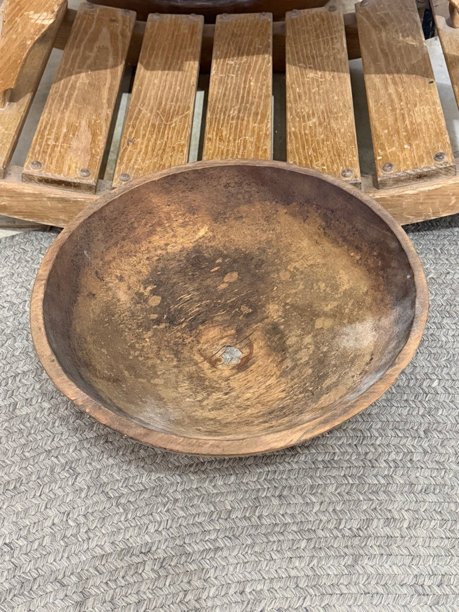 Vintage 15 Inch Carved Wooden Bowl      HD1124