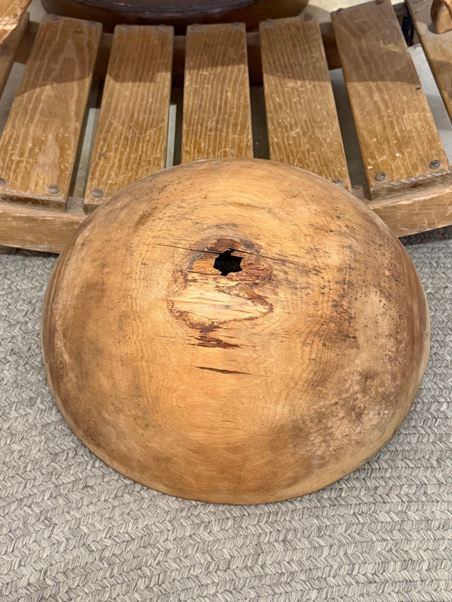 Vintage 15 Inch Carved Wooden Bowl      HD1124