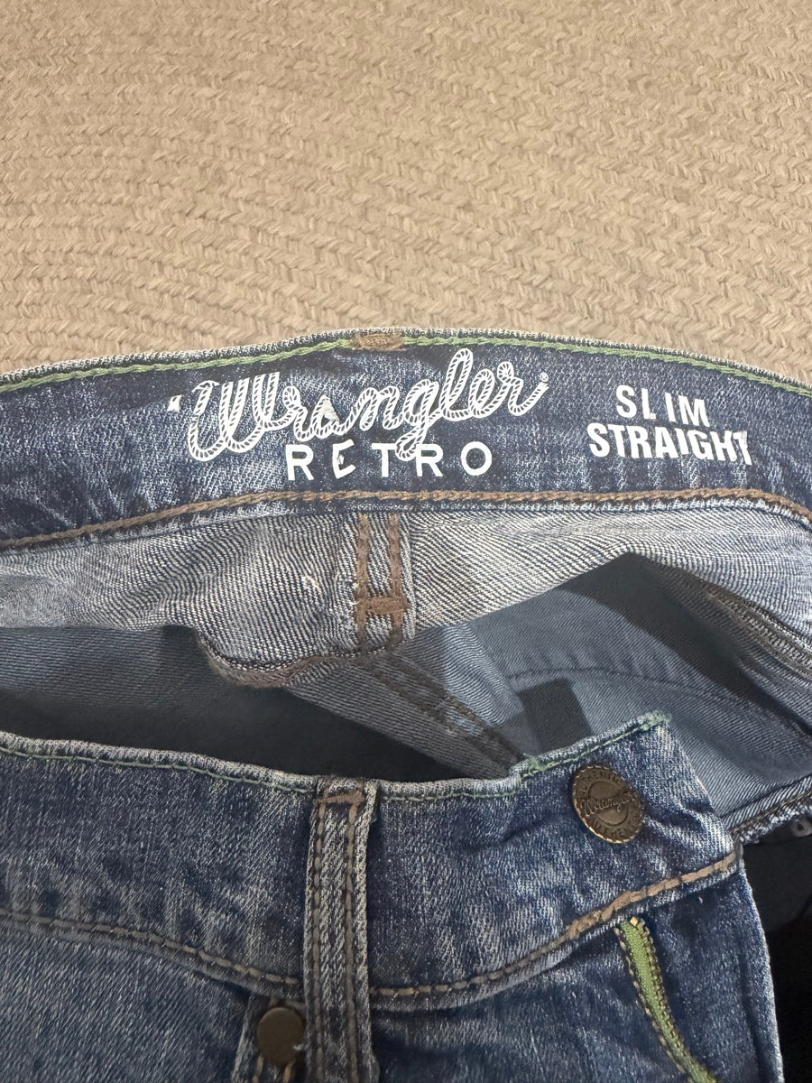 34 x 36 Wrangler RETRO Slim Straight Mens Blue Jeans     MN1125
