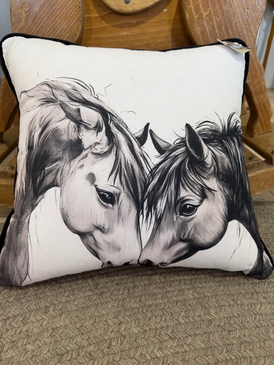 Best Friends Horse Pillow - Decorative Pillow     CTR1180