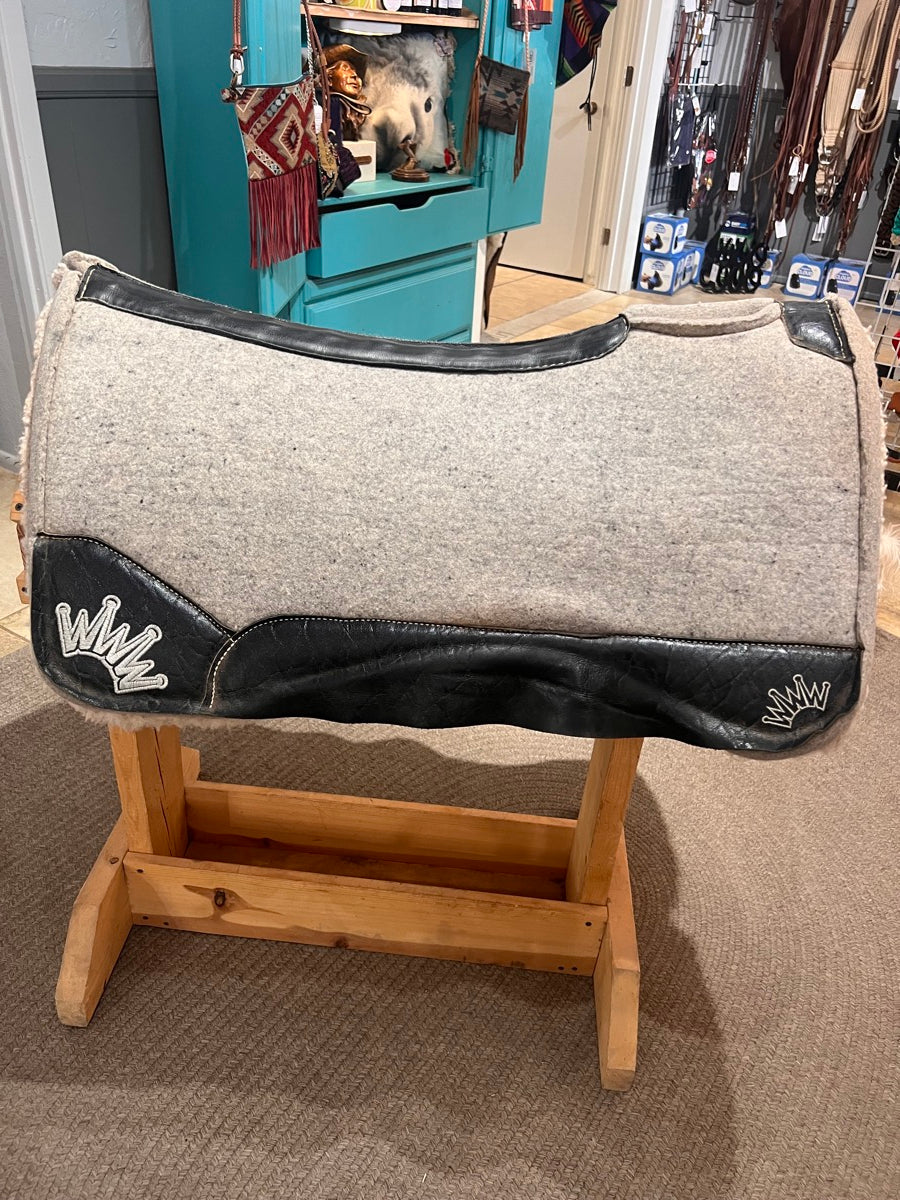 Best Ever Kush Fleece Western Horse Saddle Pad 32 x 32 x 1 SP1117