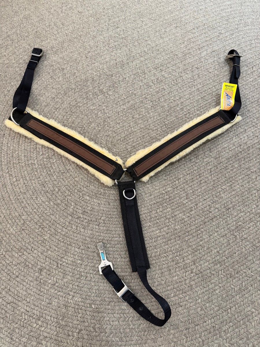 Abetta Fleece Breast Collar      BCL1161