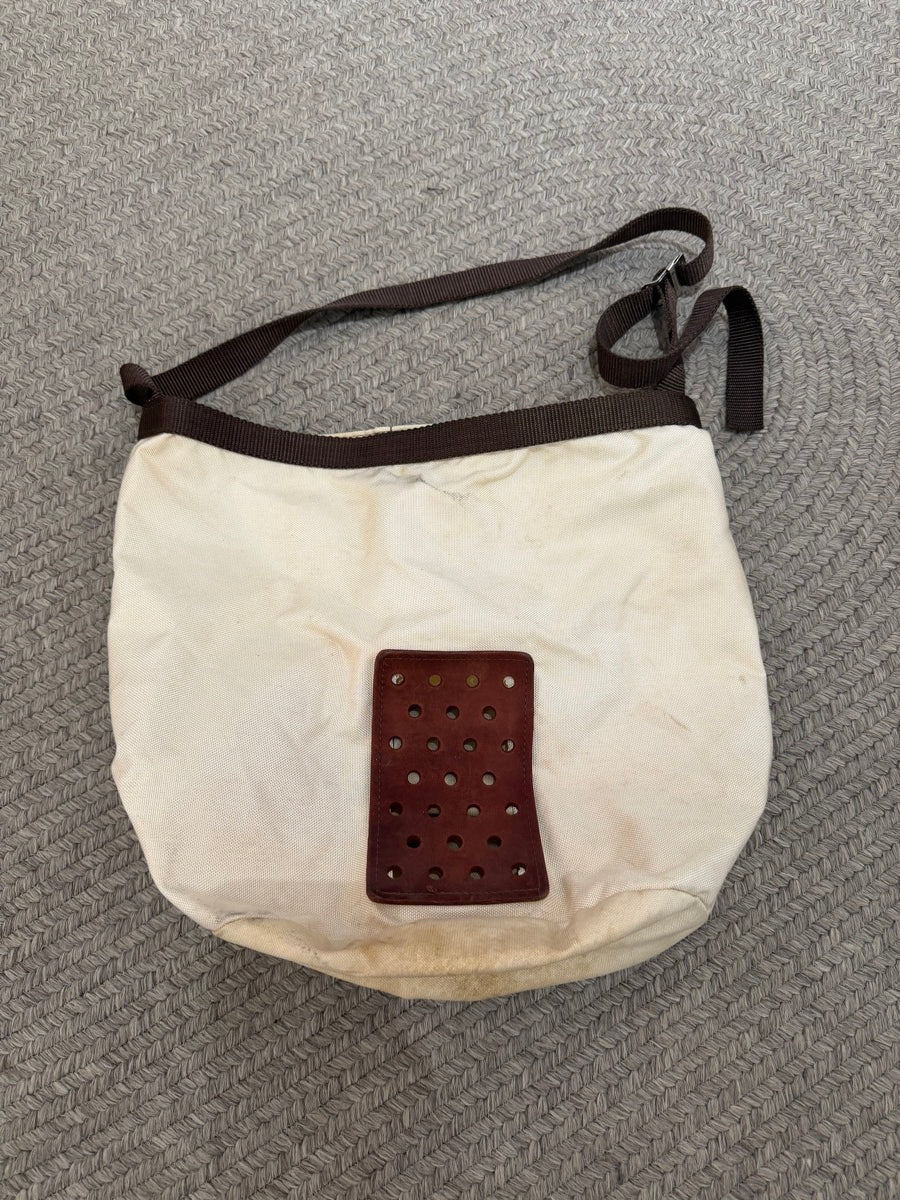 Weaver Equine 1 gal. Nylon Feed Bag with Vent     GR1117