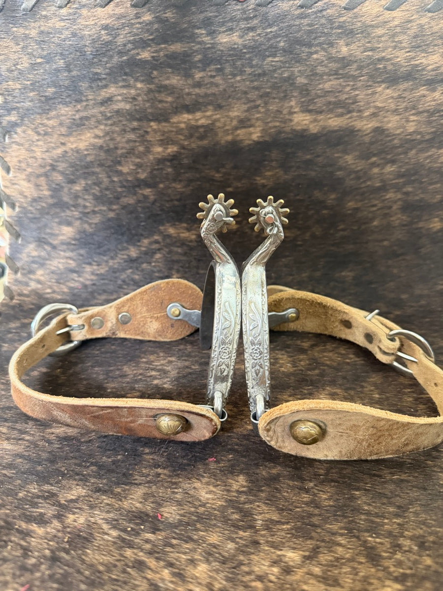 Ladies Youth Roping Spurs with Engraved Band with Leather Spur Straps    SPR1144