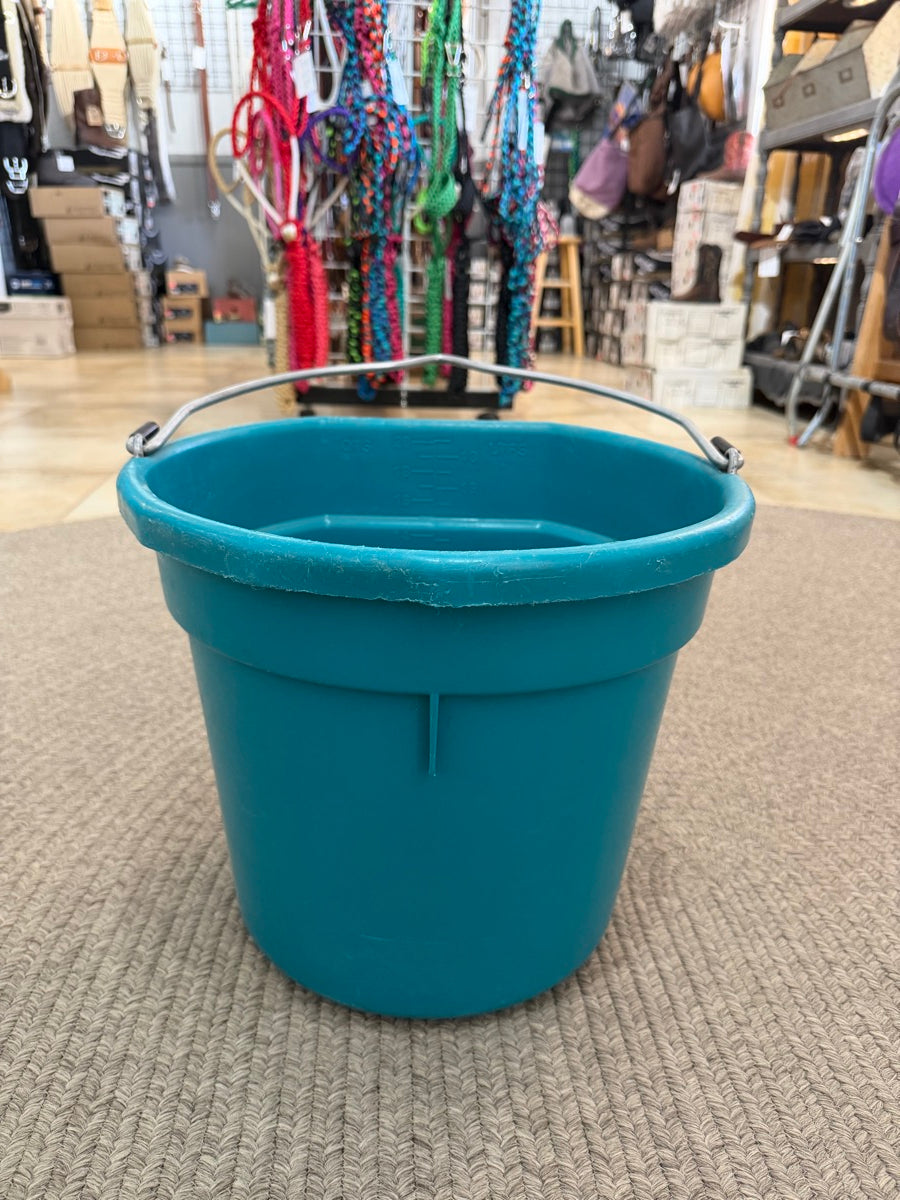 Teal Little Giant 20 Qt Flat Back Bucket     GR1123