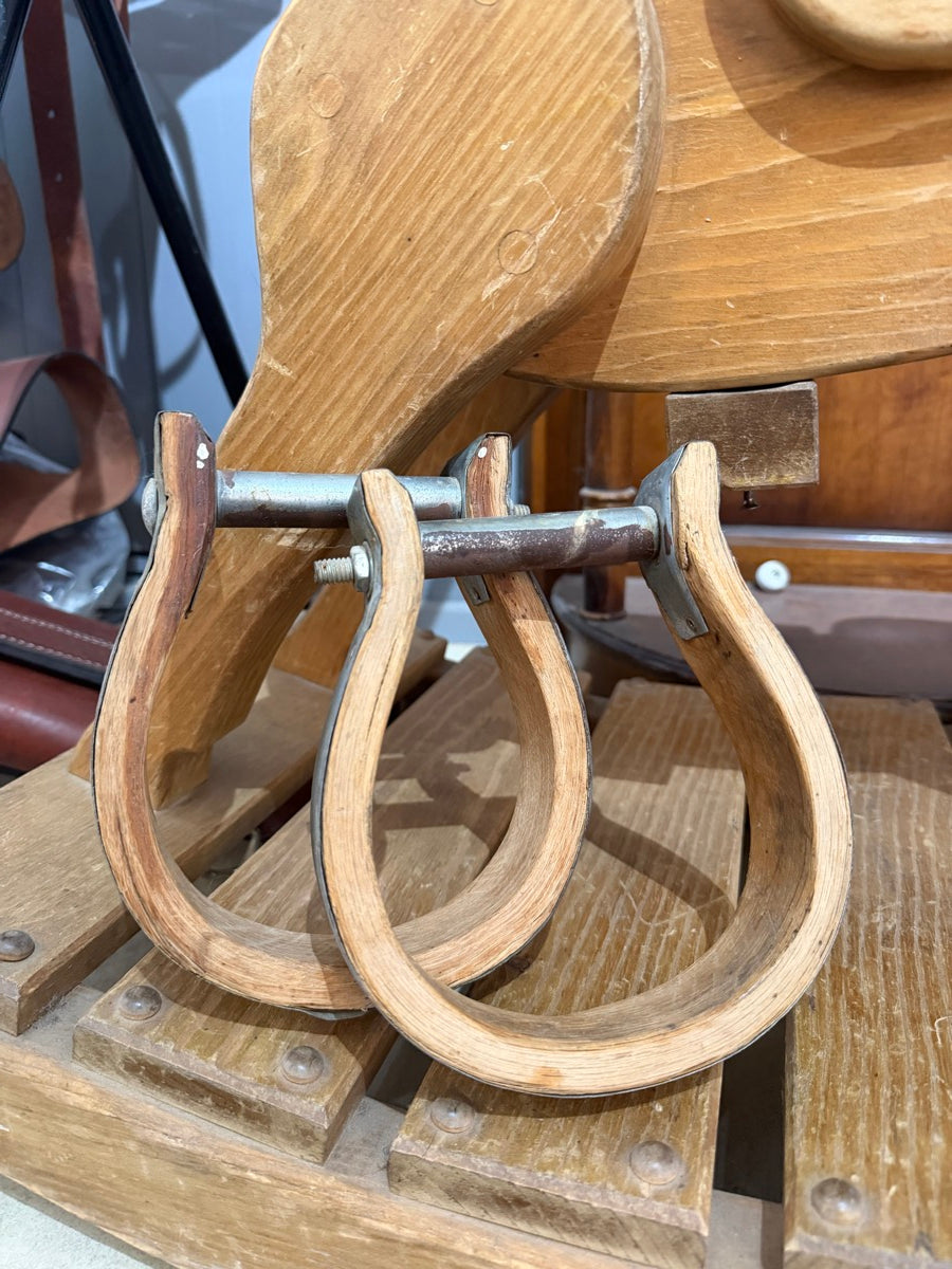 Wooden Oxbow Stirrups 1.5 in. Tread      STR1131