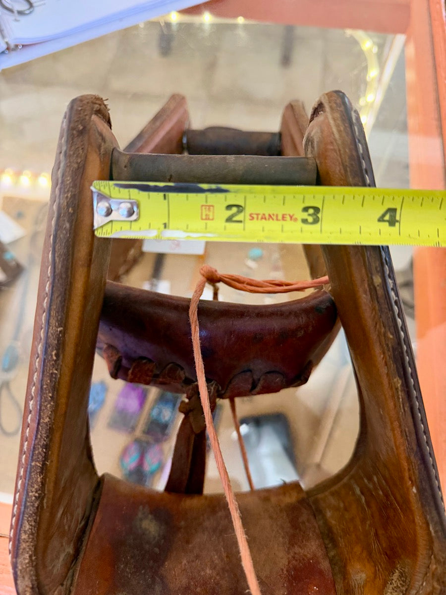 3.5 inch Tooled Leather Roper Stirrups       STR1127