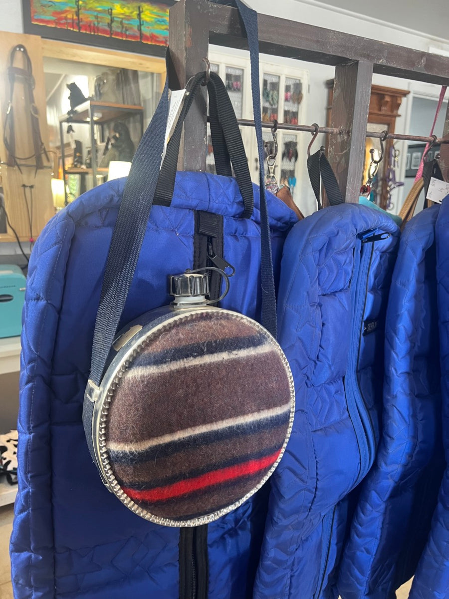 Round Aluminum Wool Covered Canteen 2 Qt     SB1112