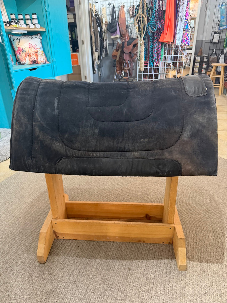32" x 1" Black Canvas Western Saddle Pad      SP1168