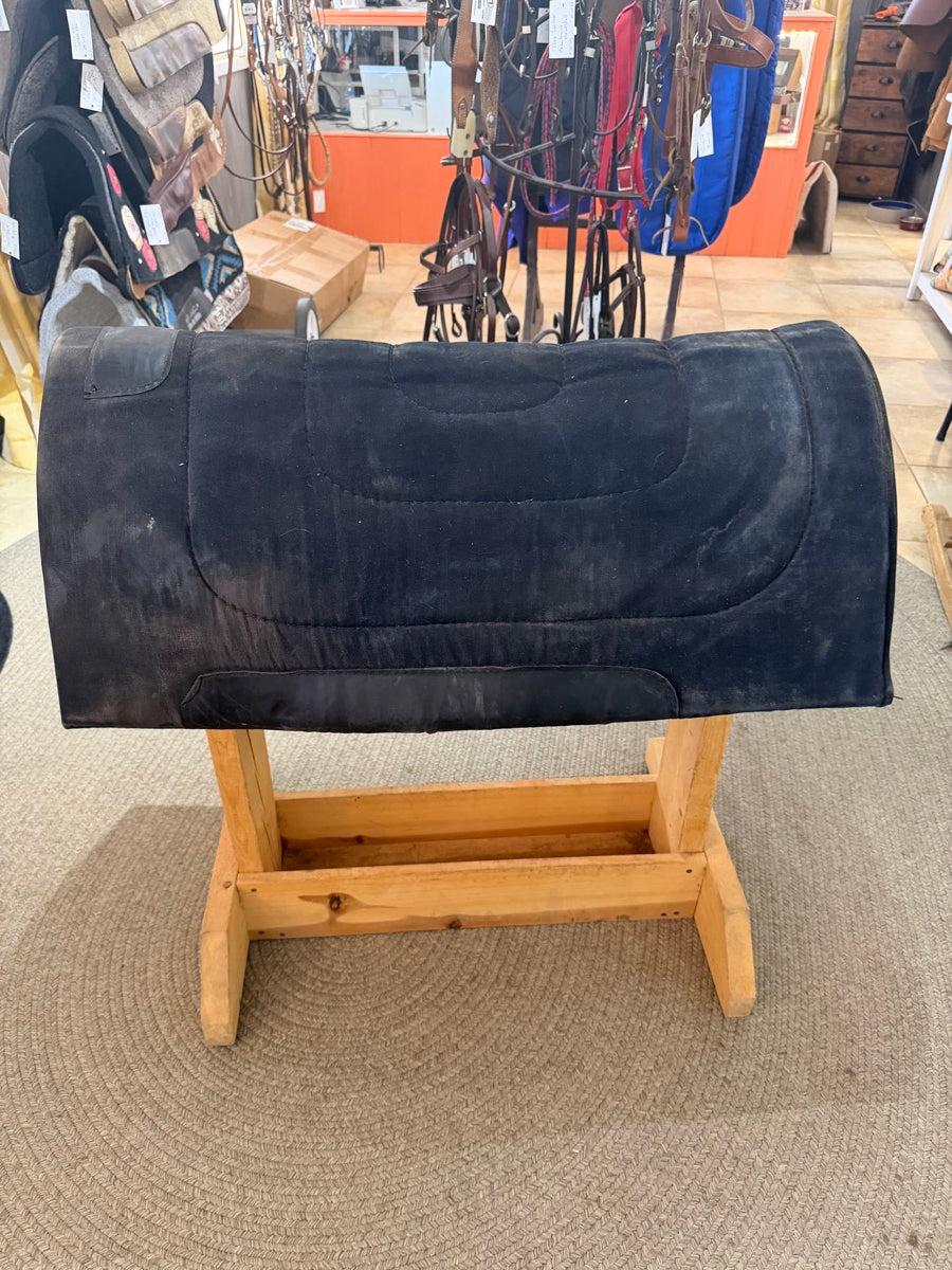 32" x 1" Black Canvas Western Saddle Pad      SP1169