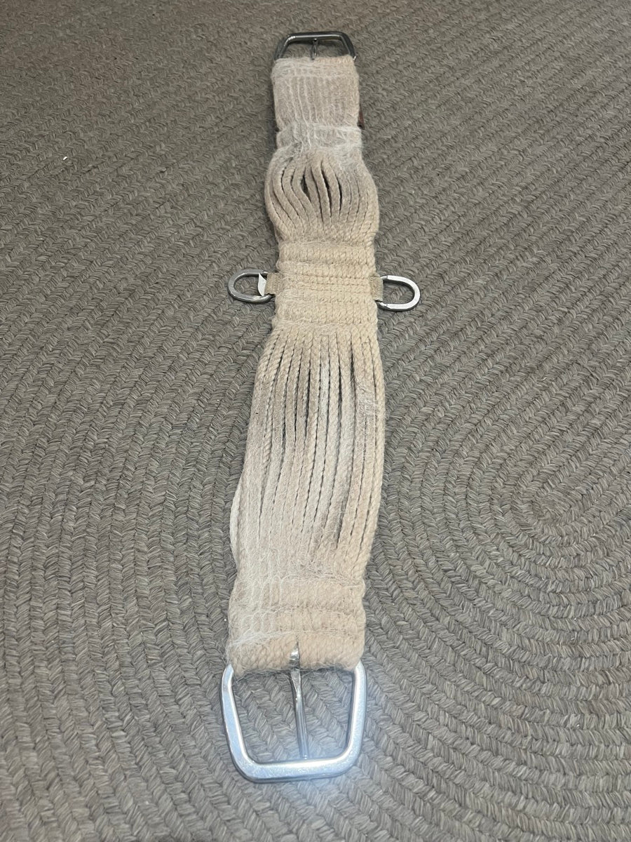 32 in Mustang Ozark Mohair Straight Front Cinch    CN1131