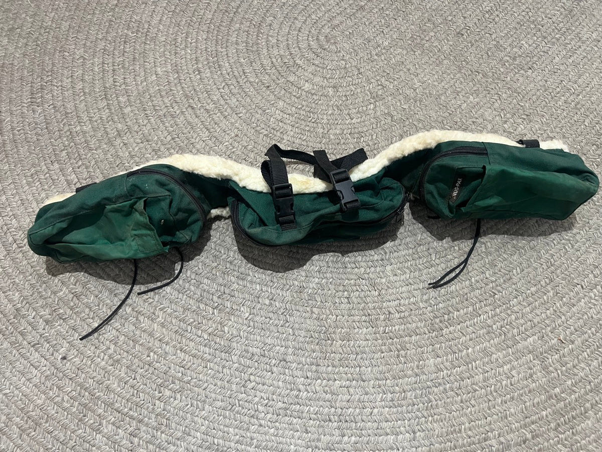 Snug Pax Green Cantle Fleece Lined Saddle Bag     SB1114
