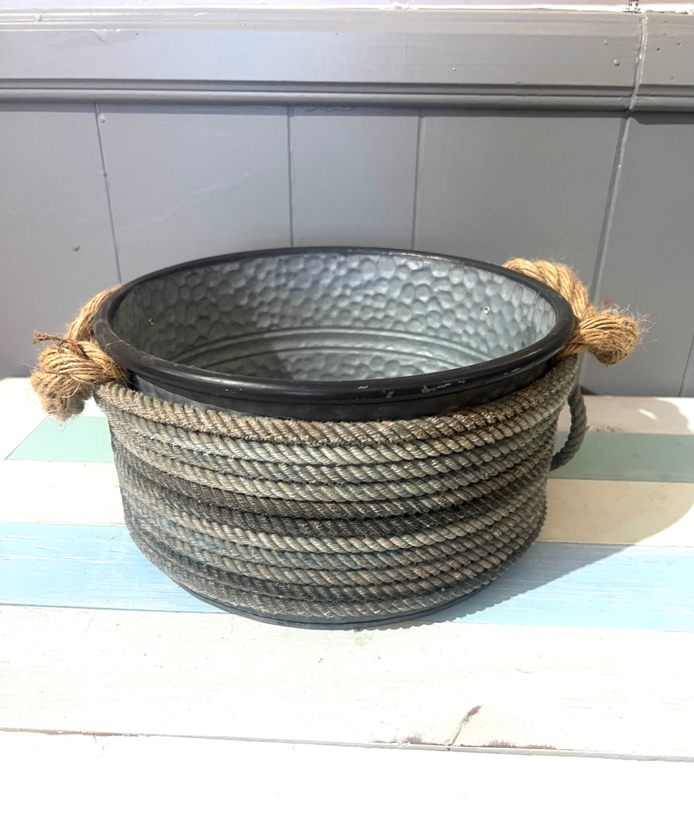 Cowboy Rope Wrapped Metal Bowl with Rope Handles    HD1115