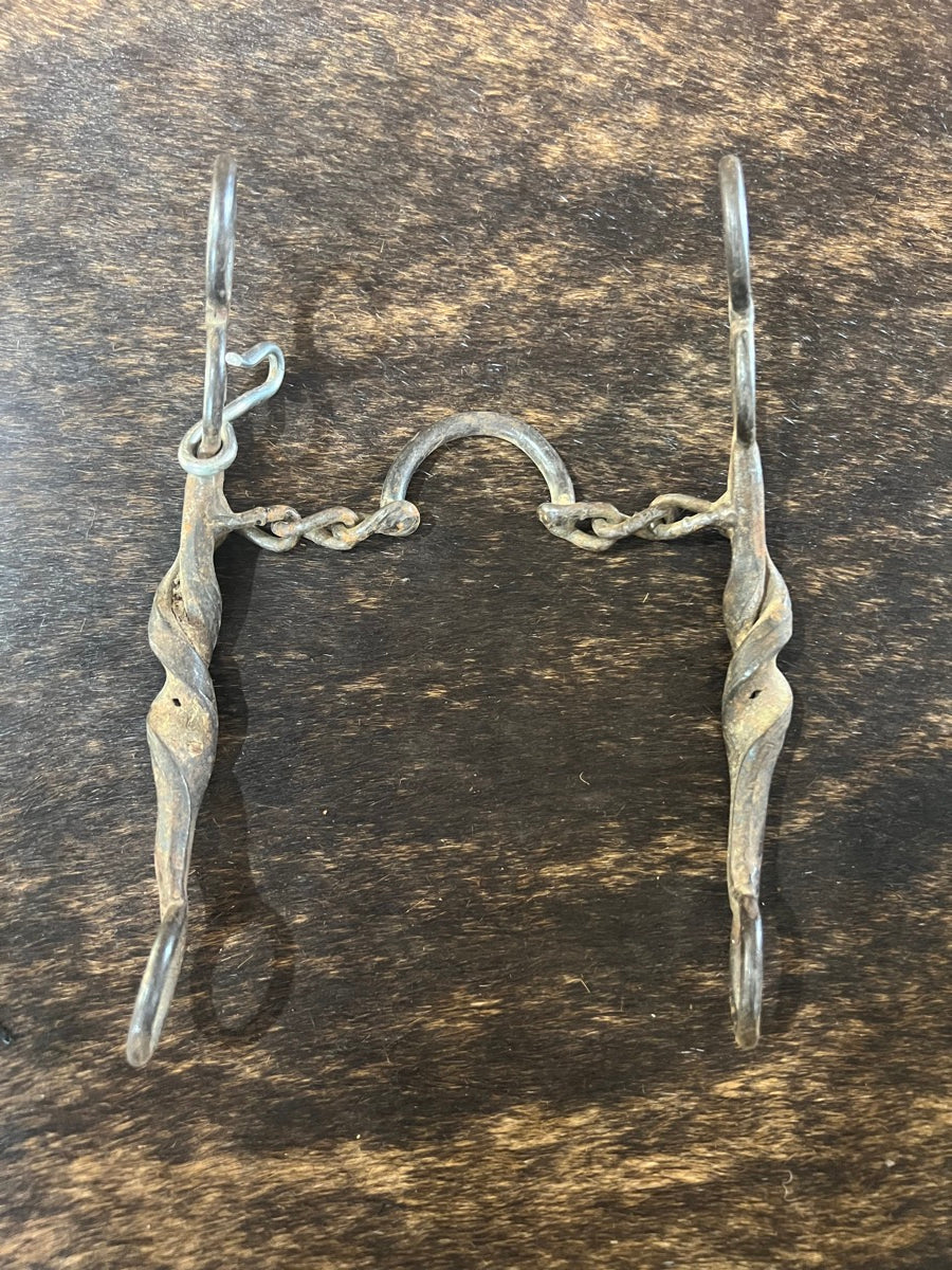 Twisted Horseshoe Shank Ported Chain Mouth Bit      B1221