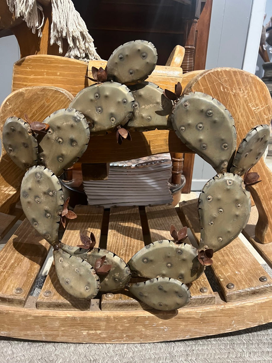 Desert Steel Prickly Pear Cactus Wreath - Small        HD1119